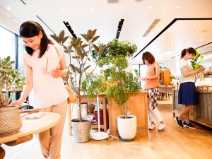 新規顧客と既存顧客どちらを優先すべき？獲得コスト比較や効果的な手法を解説