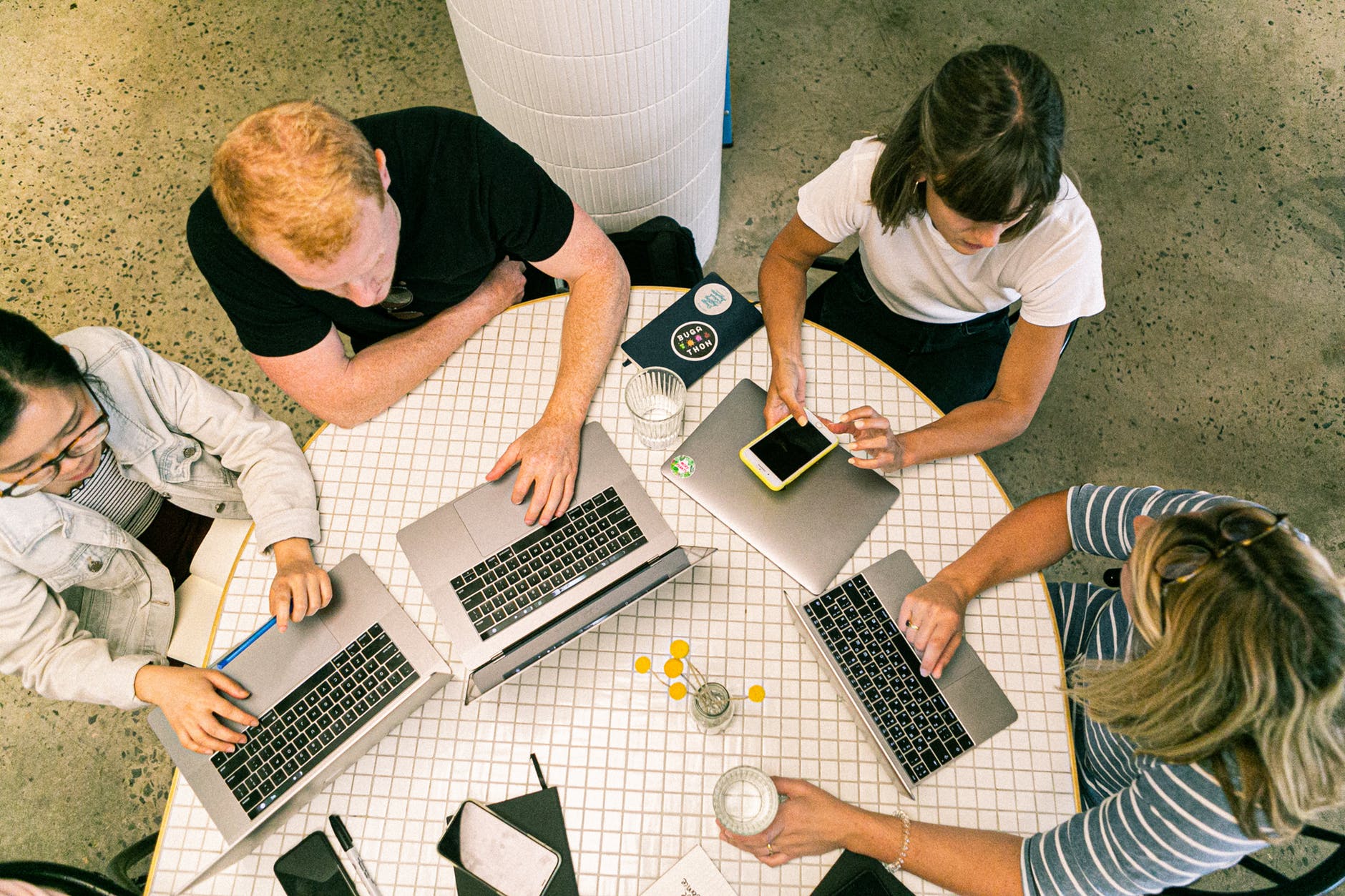 Slack、Chatworkそれぞれに向いている人