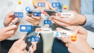 SNSマーケティングとは？メリットや始め方を成功事例も交えて解説