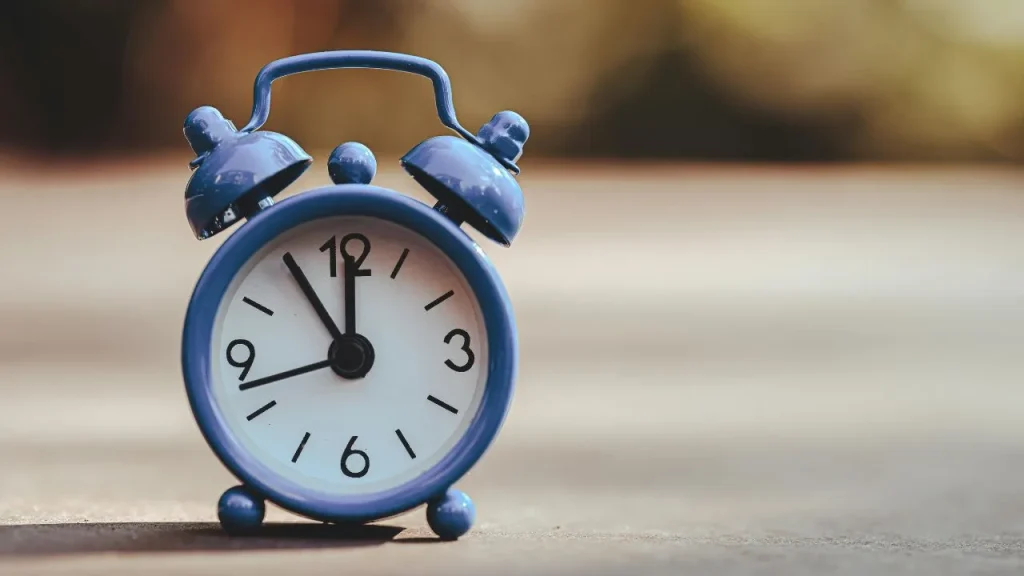 X（Twitter）のアカウントロックが解除される時間は？