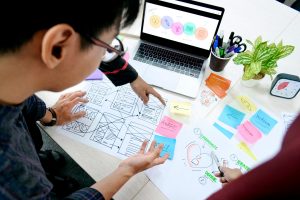 UI/UXとは？UIとUXの違いやデザインのコツを簡単に解説