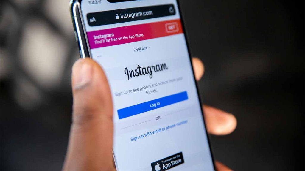 Instagram(インスタグラムに投稿)のミュートは相手にバレる?