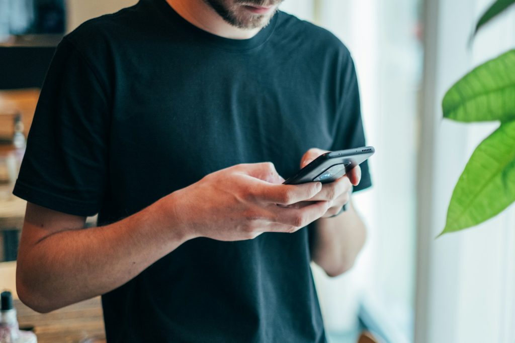 ブログはスマホでも始められる?初心者でも大丈夫?