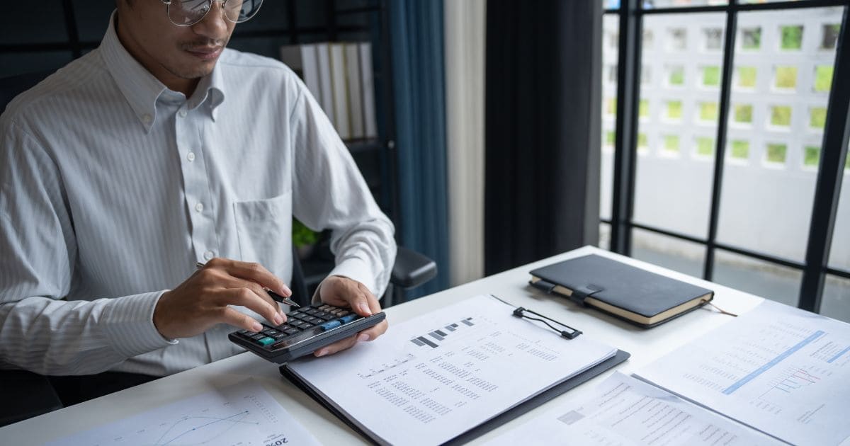 就職氷河期世代の特徴と効果的なマーケティング施策のイメージ