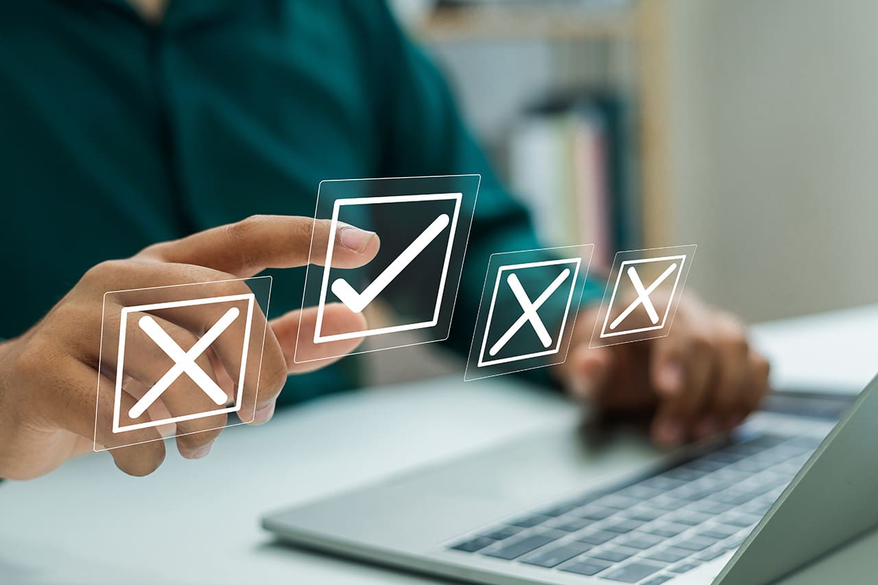 月5万円で成果を出すための選択を行うイメージ