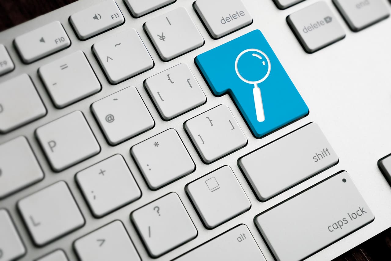 AIO・LLMO・GEOの違いを調べるイメージ